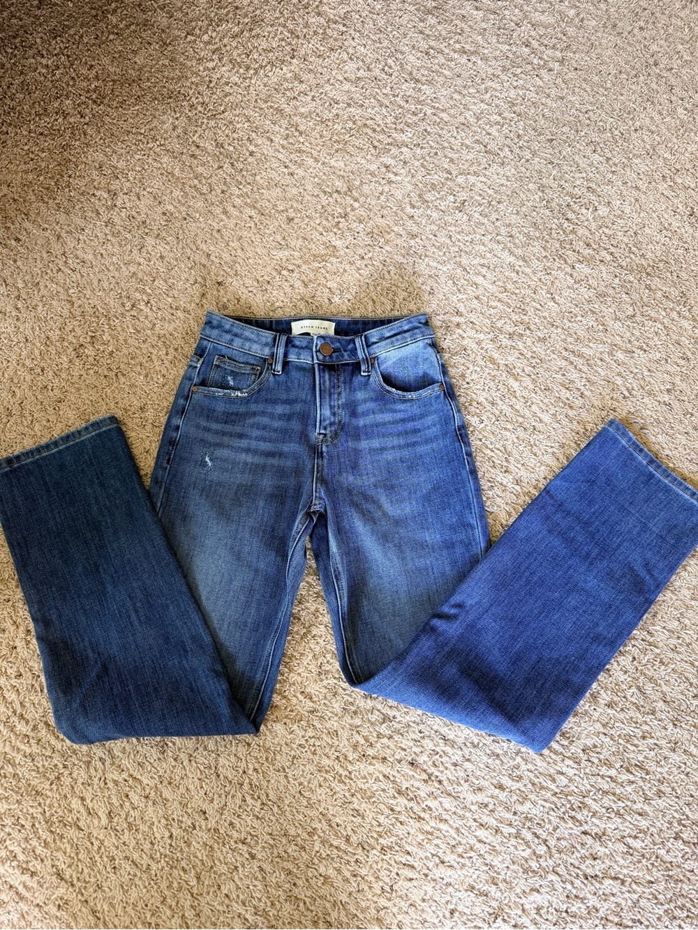 Risen High-Rise Women's Jeans in Medium Blue
